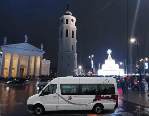 Ekskursijos Vilniuje – mikroautobusų nuoma su vairuotoju, aplankykite Vilniaus įžymybes
