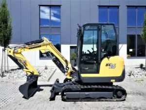 Mini ekskavatoriaus nuoma Trakuose su planiravimo kaušu
