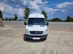 Mikroautobusų nuoma Vilniuje be vairuotojo – Mercedes-Benz Sprinter 518
